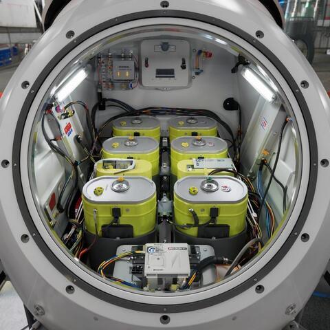 Аккумуляторы Challenger T105 в автономных системах подводных исследовательских батискафах