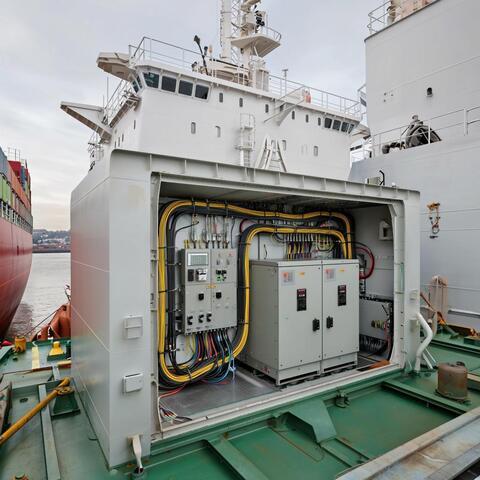 Аккумуляторы challenger a12-120 в автономных системах танкеров и сухогрузов